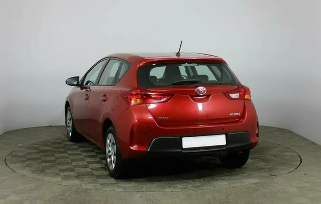 Toyota Auris II, фото №4