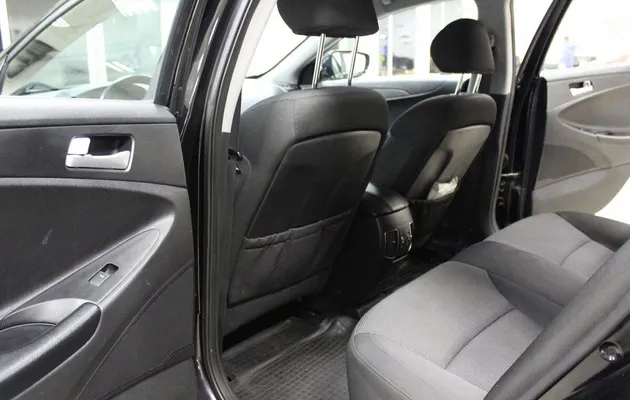 Hyundai Sonata VI (YF), фото №9