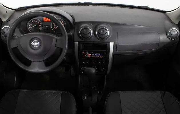 Nissan Almera III (G15), фото №5