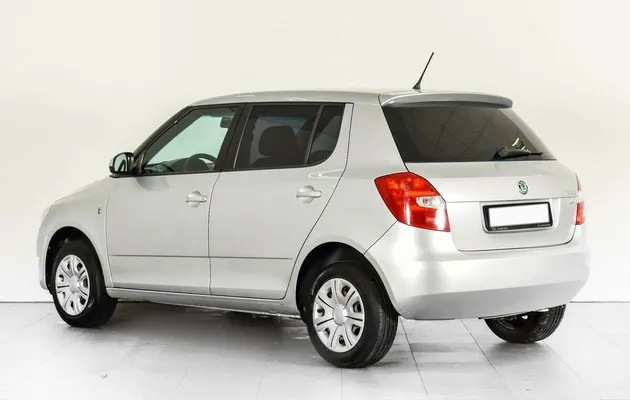 Skoda Fabia II Рестайлинг, фото №4