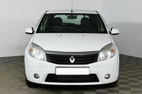 Renault SANDERO