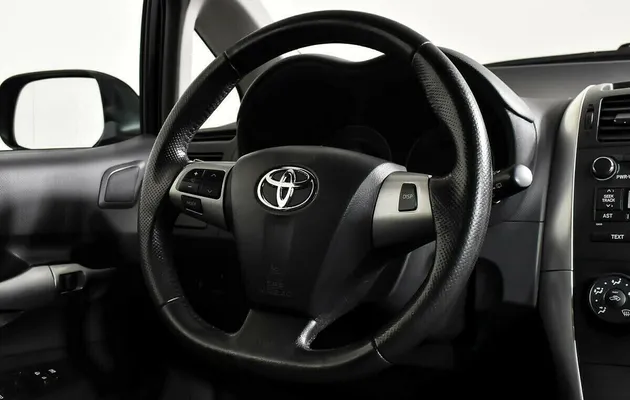 Toyota Auris I Рестайлинг, фото №7