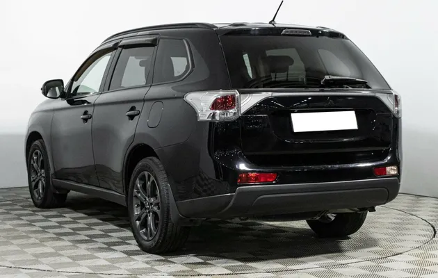 Mitsubishi Outlander, фото №4