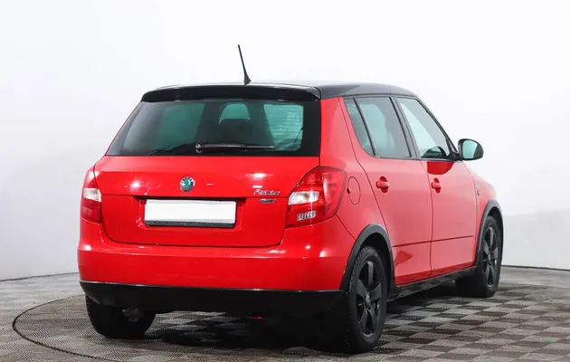 Skoda Fabia II Рестайлинг, фото №4