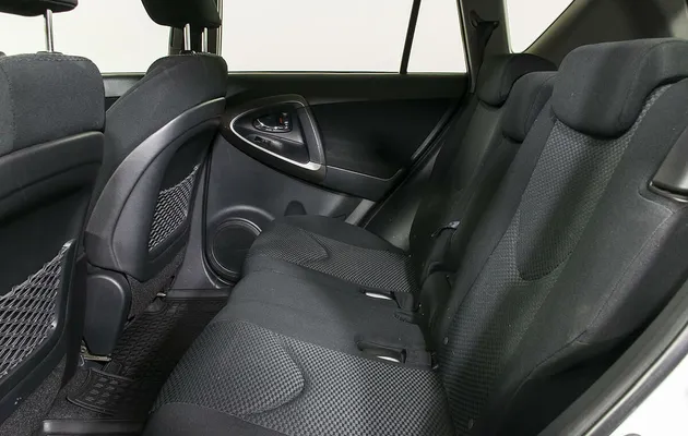 Toyota RAV 4, фото №12