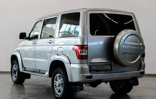 УАЗ Patriot, фото №2