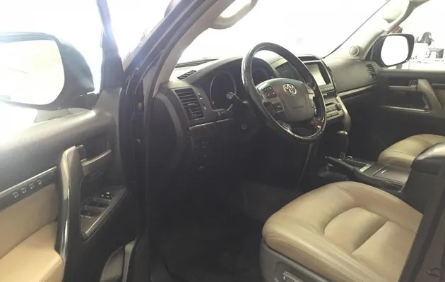 Toyota Land Cruiser 200 Series, фото №8