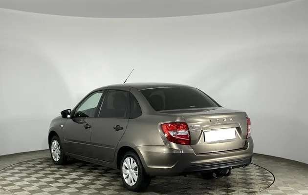 LADA (ВАЗ) Granta I Рестайлинг, фото №4