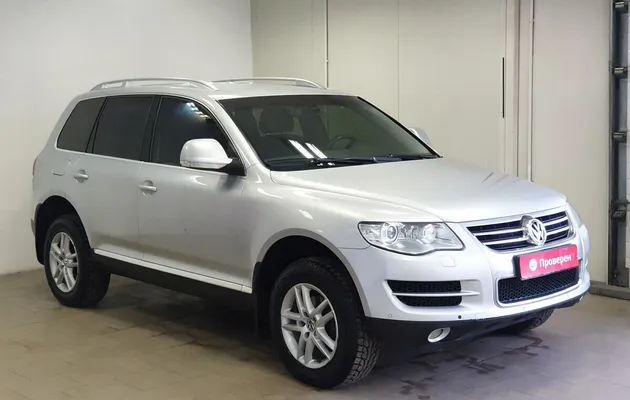 Volkswagen Touareg I Рестайлинг, фото №1