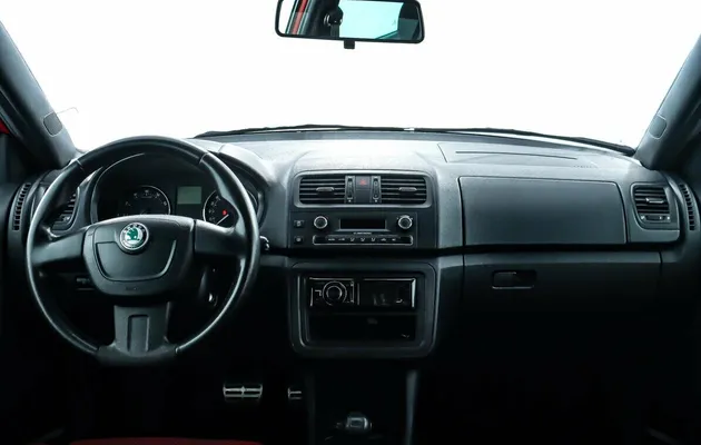 Skoda Fabia II Рестайлинг, фото №5
