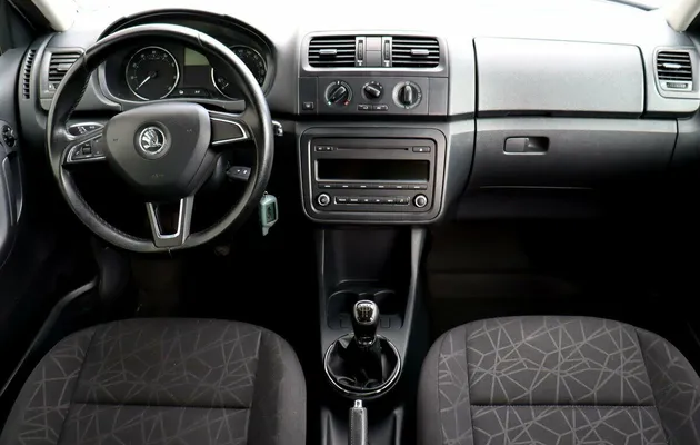 Skoda Fabia II Рестайлинг, фото №4