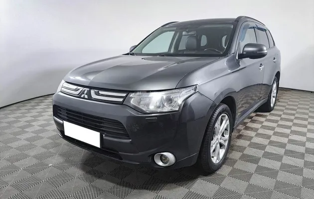 Mitsubishi Outlander, фото №1