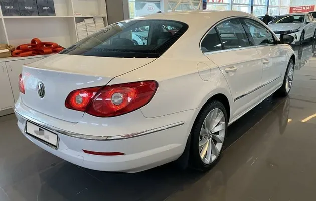 Volkswagen Passat CC, фото №3