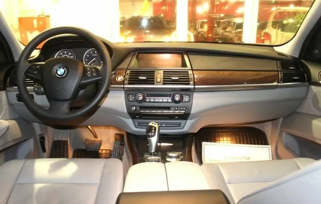 BMW X5 II (E70), фото №6