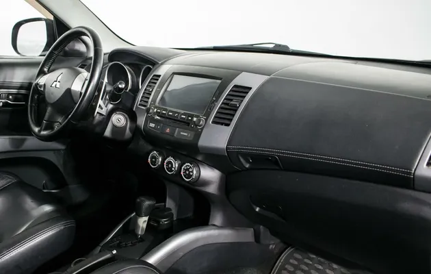 Mitsubishi Outlander, фото №9
