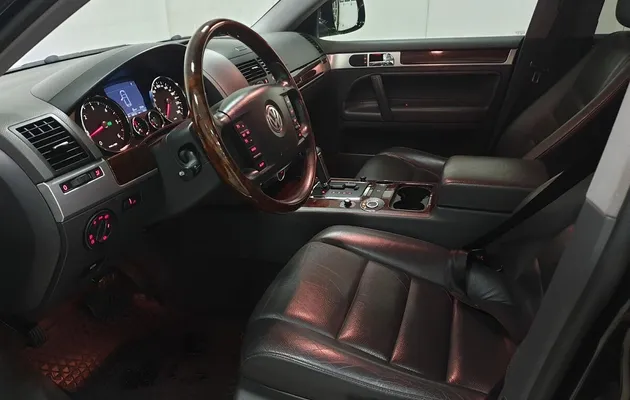 Volkswagen Touareg I Рестайлинг, фото №8