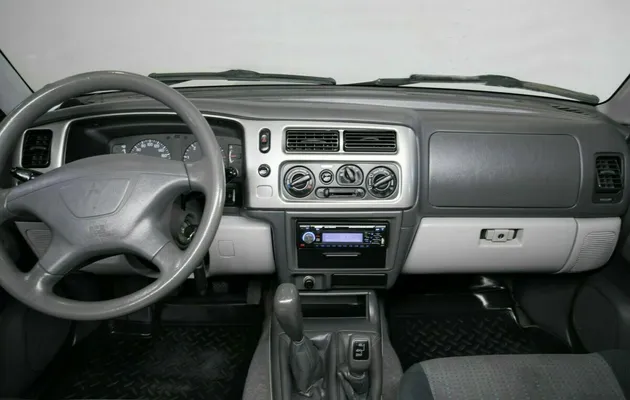 Mitsubishi pajero sport, фото №8