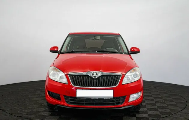 Skoda Fabia II Рестайлинг, фото №1