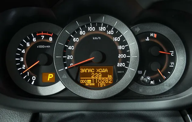 Toyota RAV 4, фото №11