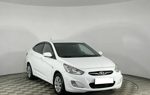  Hyundai Solaris, фото №3