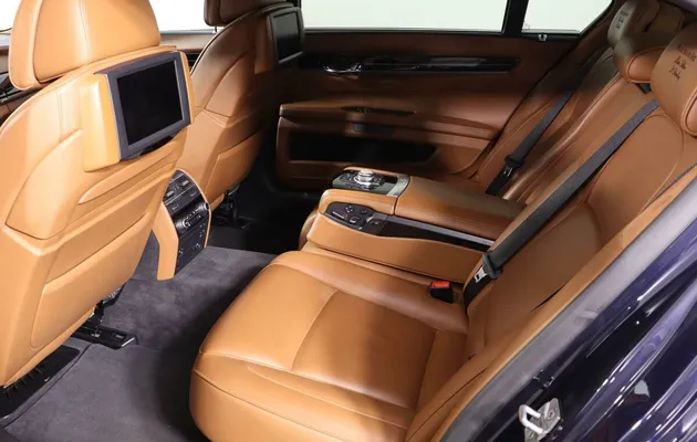 BMW 7 серия, фото №18