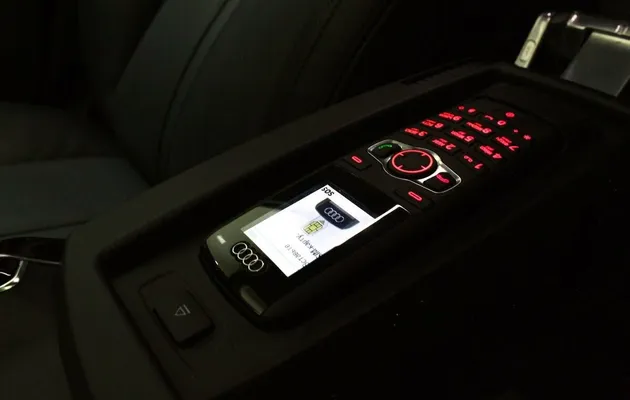 Audi A8, фото №32