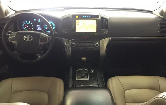 Toyota Land Cruiser 200 Series, фото №7