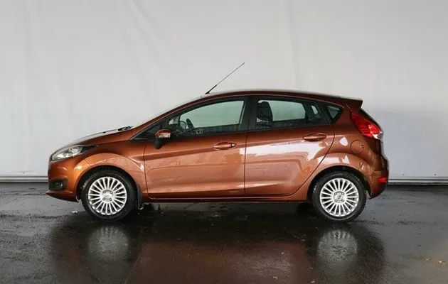 Ford Fiesta Mk6 Рестайлинг, фото №2