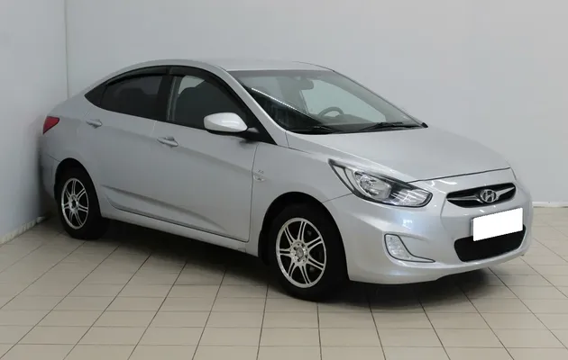 Hyundai Solaris I, фото №2