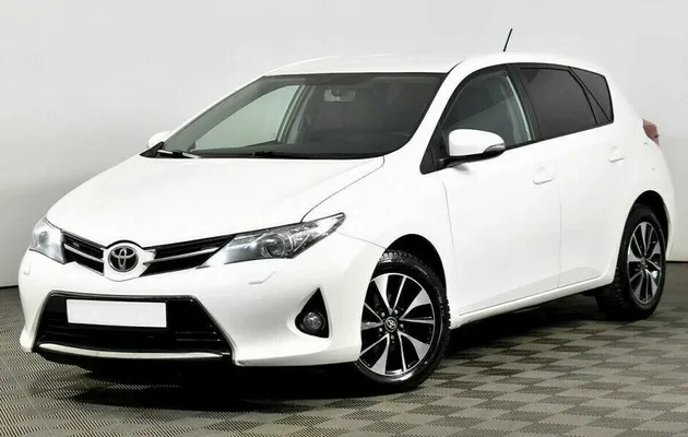 Toyota Auris 1.6 Вариатор, фото №1