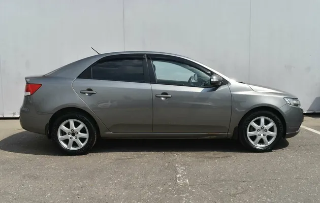 Kia Cerato 5-speed II, фото №4