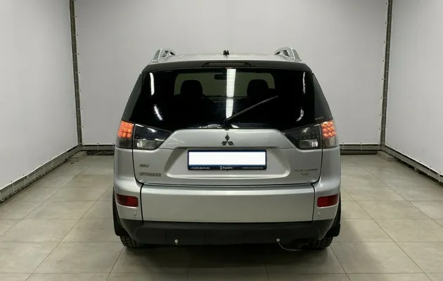 Mitsubishi Outlander II, фото №3