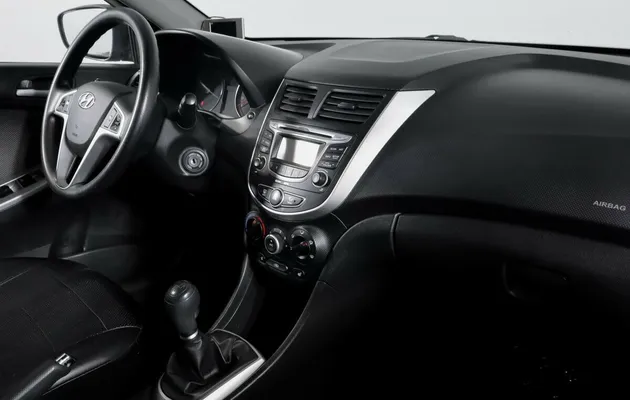  Hyundai Solaris, фото №5