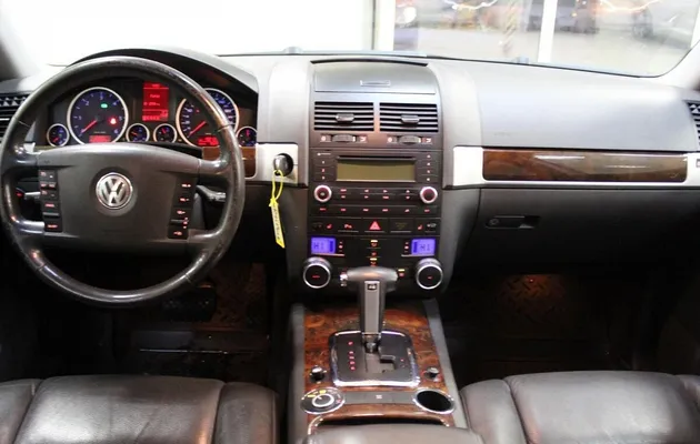 Volkswagen Touareg I Рестайлинг, фото №6
