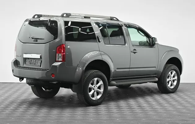 Nissan Pathfinder, фото №2