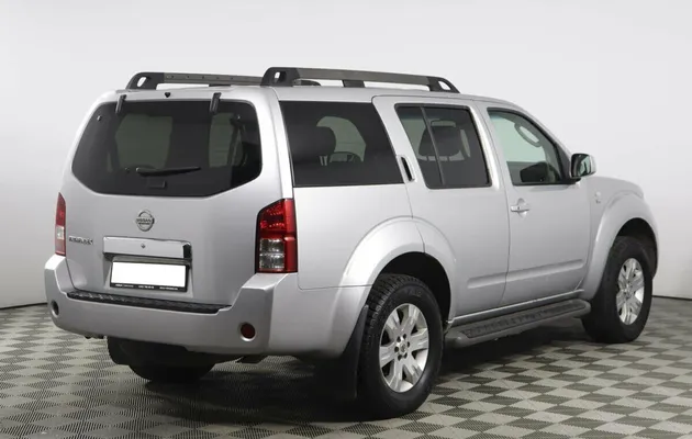 Nissan Pathfinder, фото №2