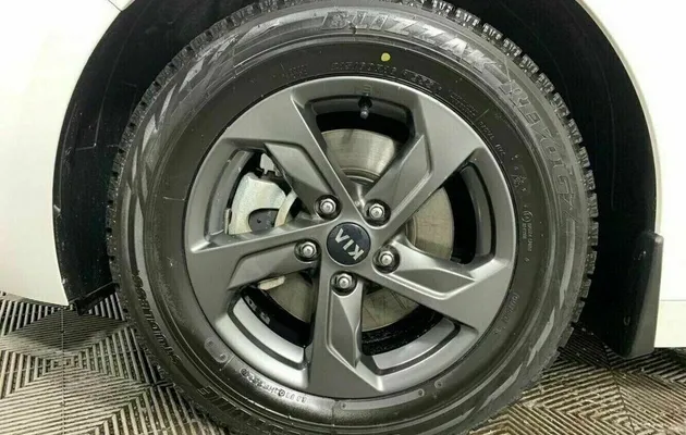 Kia k5, фото №7