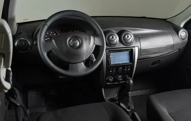 Nissan Almera III (G15), фото №5