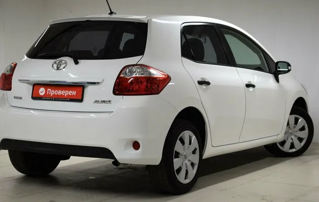 Toyota auris i рестайлинг, фото №5