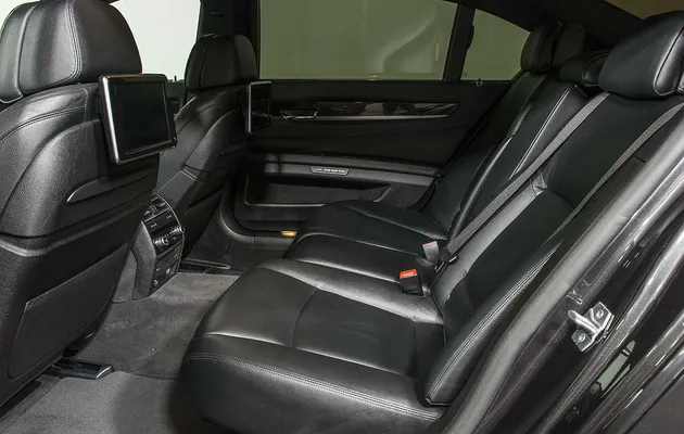 BMW 7 серия, фото №16
