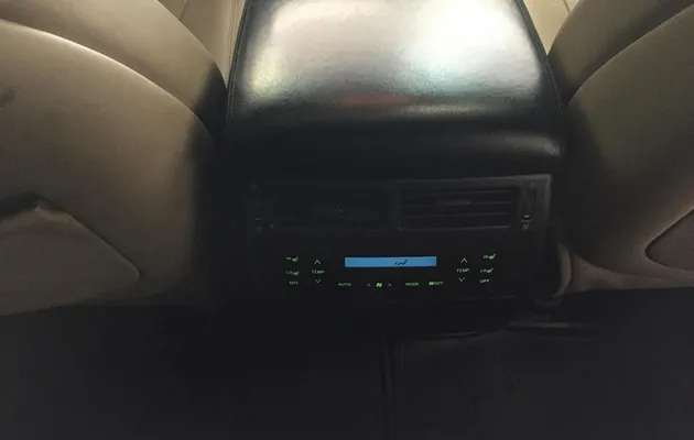 Toyota Land Cruiser 200 Series, фото №12