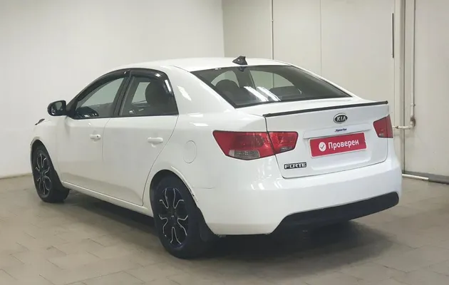 Kia Cerato II, фото №6