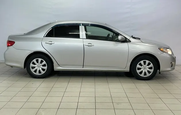 Toyota Corolla X (E140, E150), фото №4