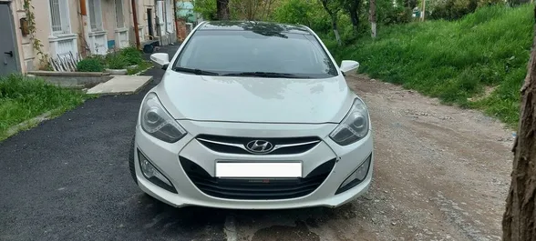 Hyundai I40