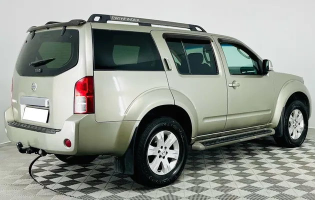 Nissan Pathfinder, фото №2