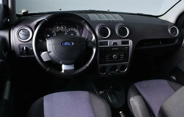 Ford Fusion I Рестайлинг, фото №5