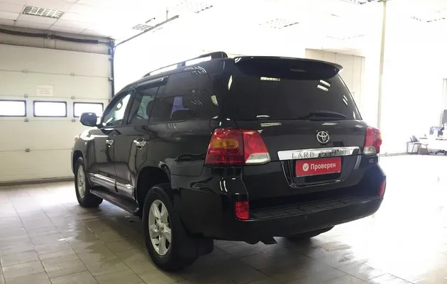 Toyota Land Cruiser 200 Series, фото №4