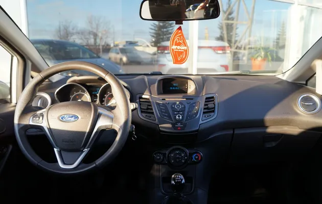 Ford Fiesta Mk6 Рестайлинг, фото №5