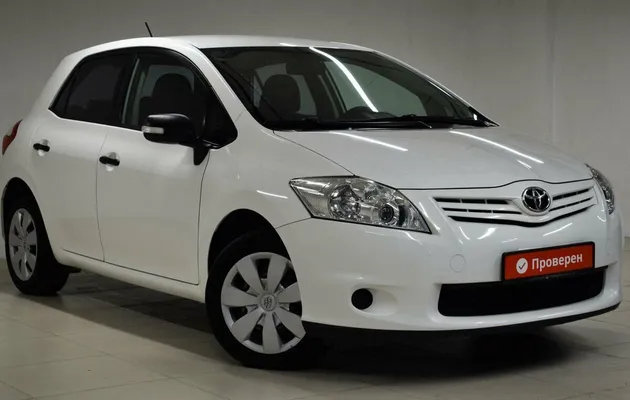 Toyota auris i рестайлинг, фото №7