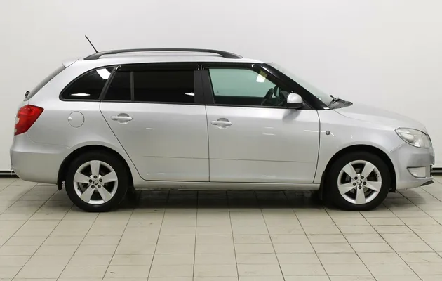 Skoda Fabia II Рестайлинг, фото №2